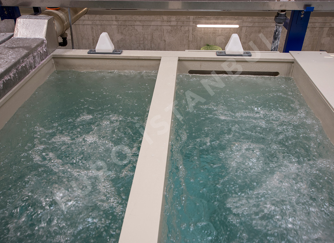 Air bath. Air bath